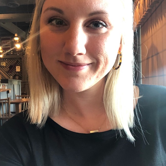 Meet your Posher, Morgan - Picture 3 of 5